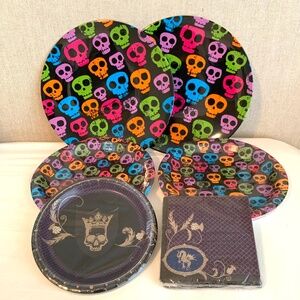 Skull Plates & Assorted Skull/ Dragon Napkins